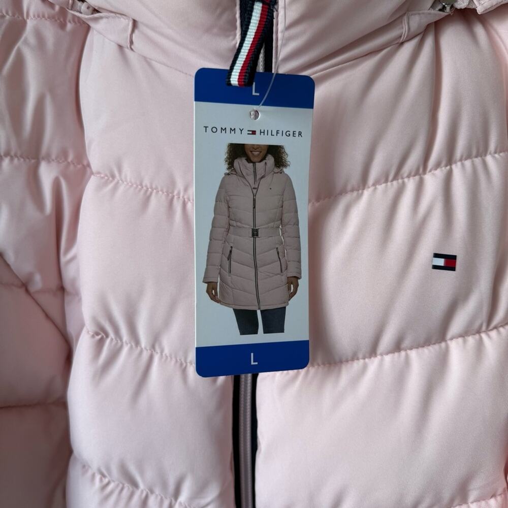 Tommy Hilfiger Women's Heavy Weight Belted Puffer With Silver Hardware Large NWT - Picture 7 of 7